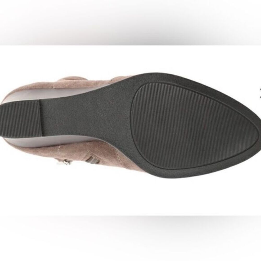 ‎Journee Collection Wedge Bootie - Picture 7 of 7
